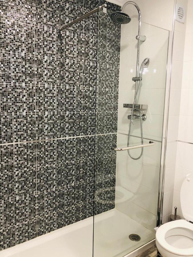 Albufeira Emblematica Apartment - Wifi & Pool Luaran gambar
